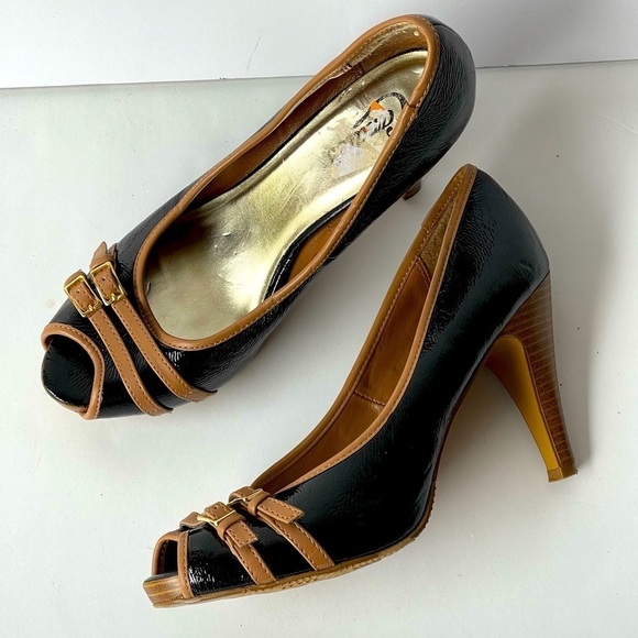 Candie's Black Brown Patent Leather Pumps Heels Buckle, Sz 8 - Picture 8 of 10